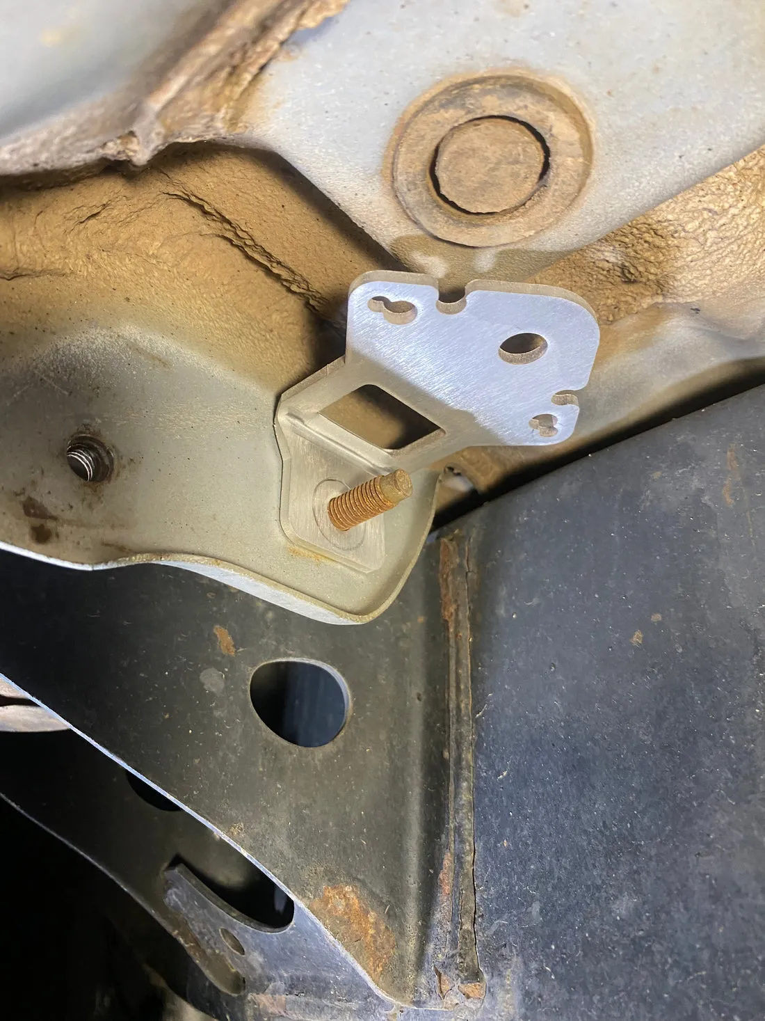 FOUR CAM ENGINEERING - Rock Light Mount